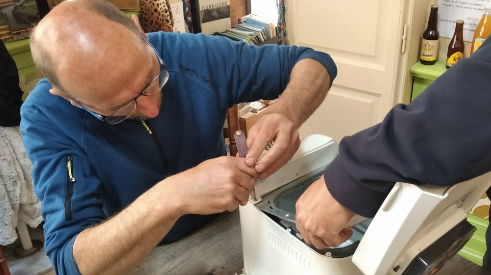 atelier%20reparation%20avec%20Martin